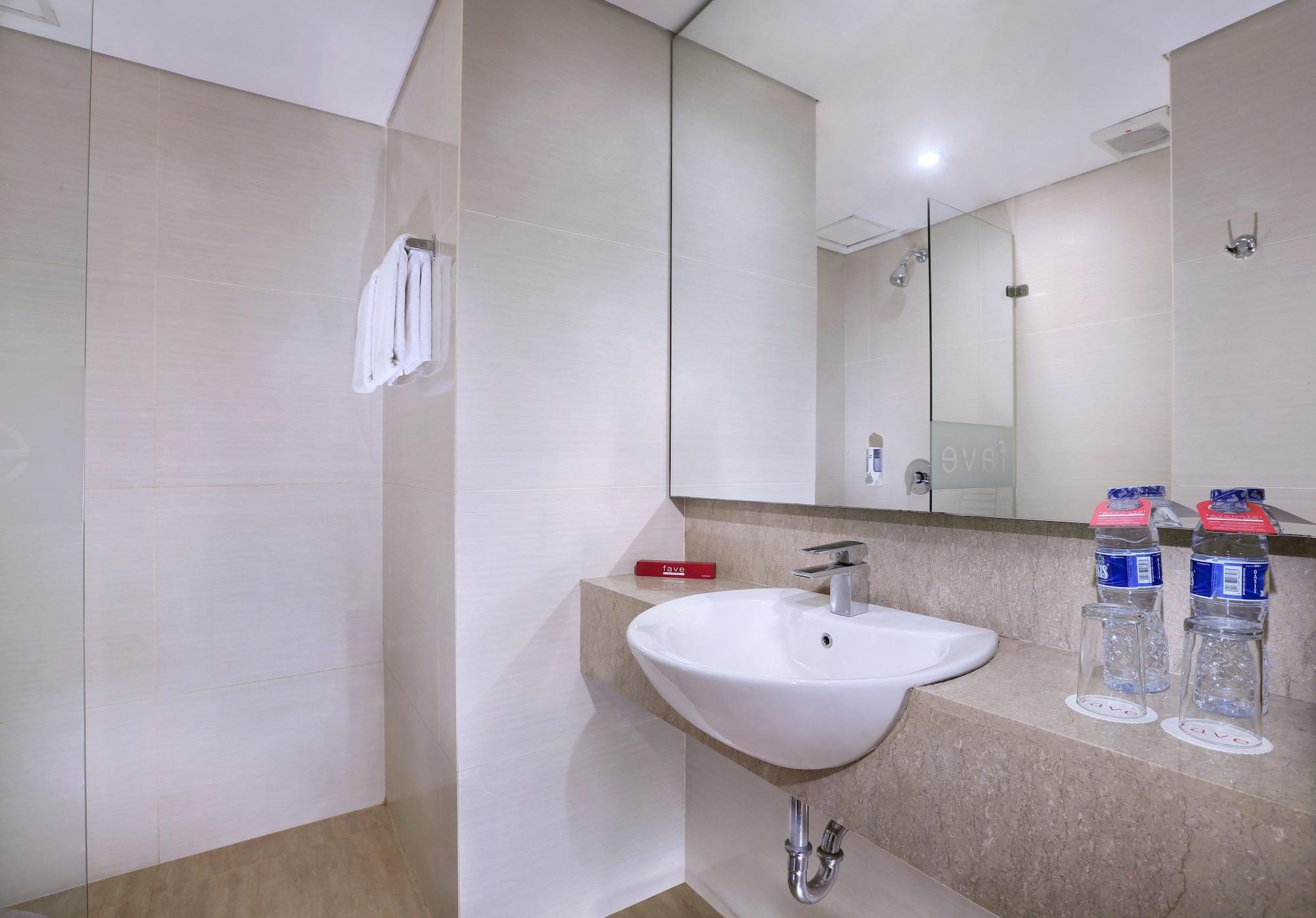 Favehotel Tanah Abang - Cideng Jacarta Exterior foto