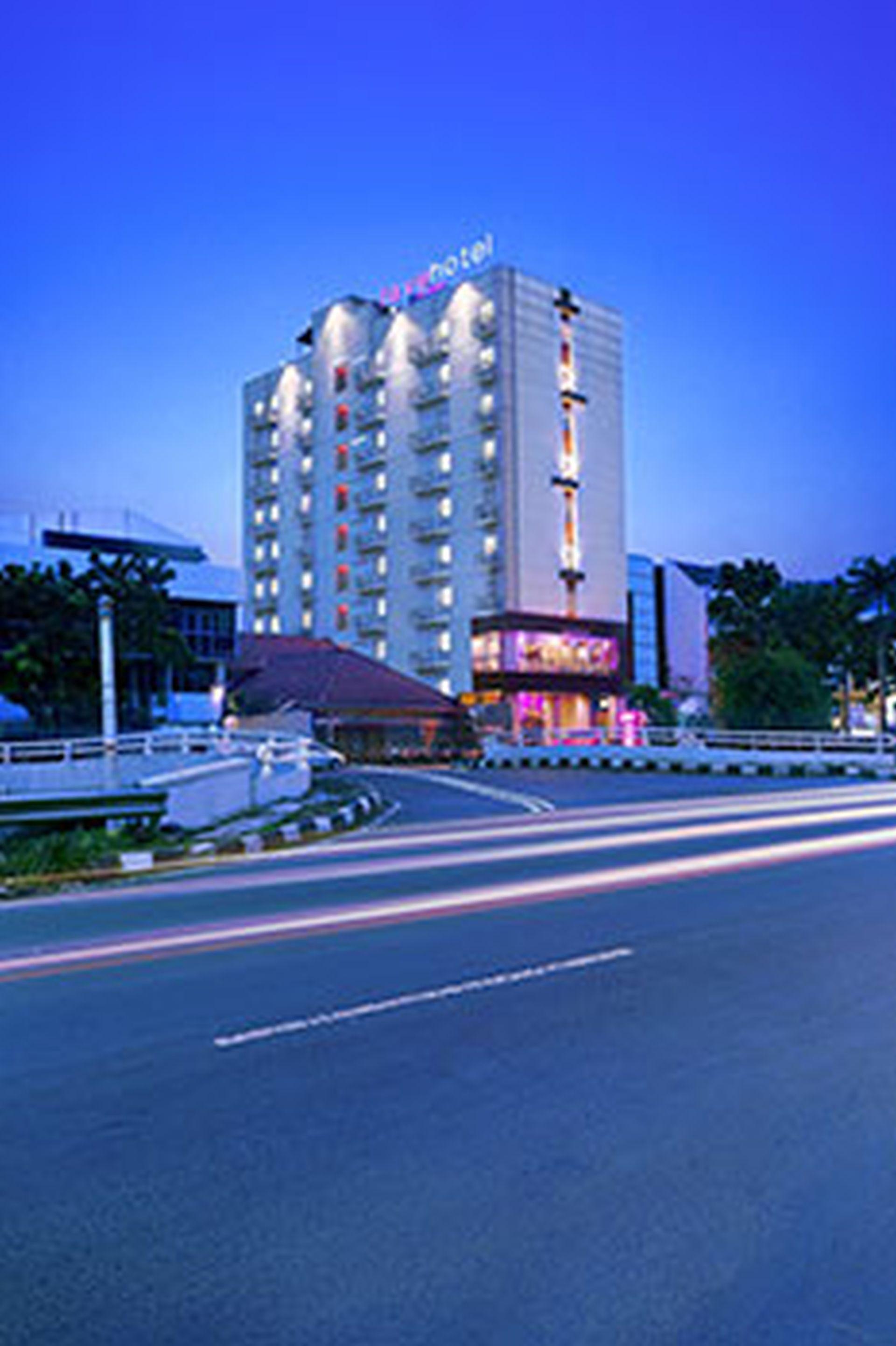 Favehotel Tanah Abang - Cideng Jacarta Exterior foto